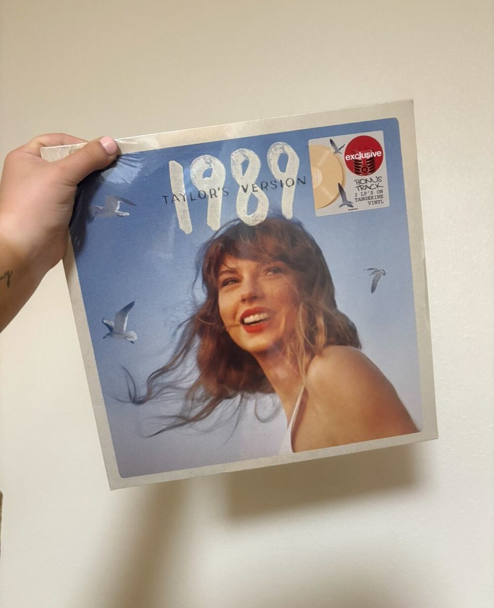 Target Exclusive of Taylor Swift's album, 1989 (Taylor's Version) NWT
